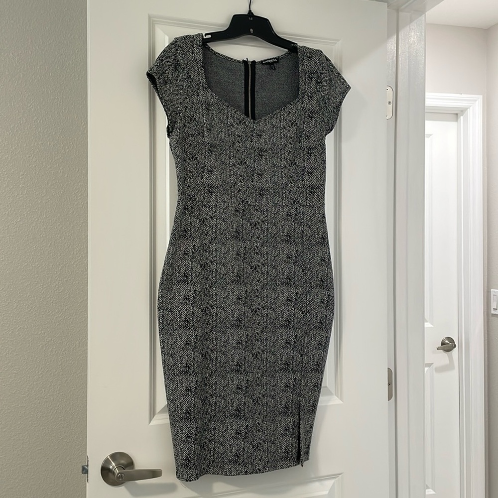 Express Women’s Knit Midi Business Casual Midi Work Dress SZ Medium